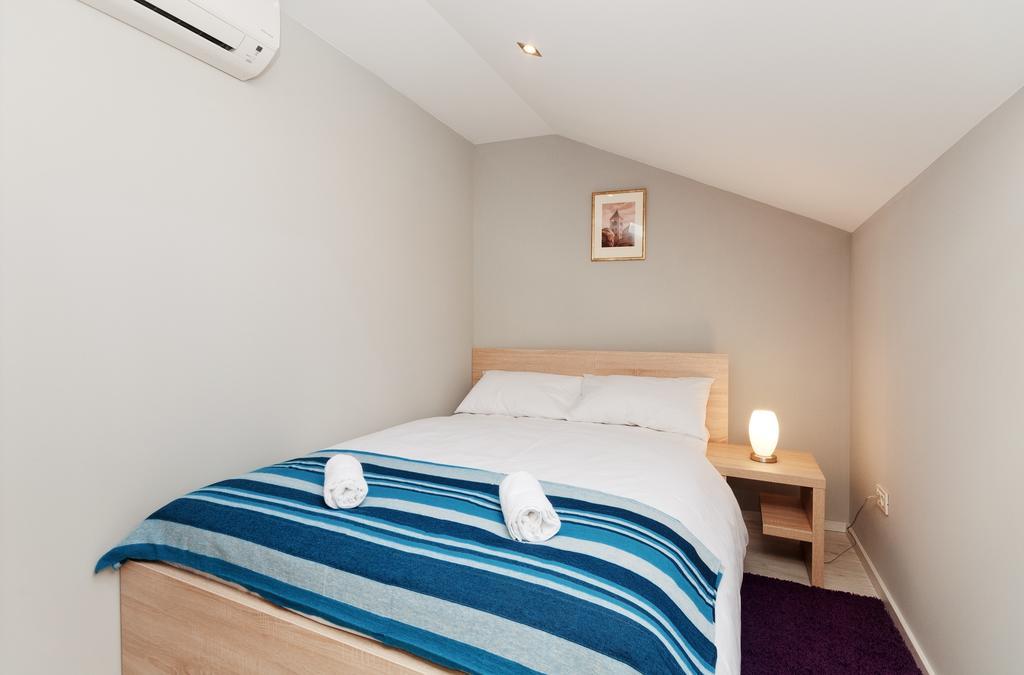 Ravelin Apartments Zadar Rum bild