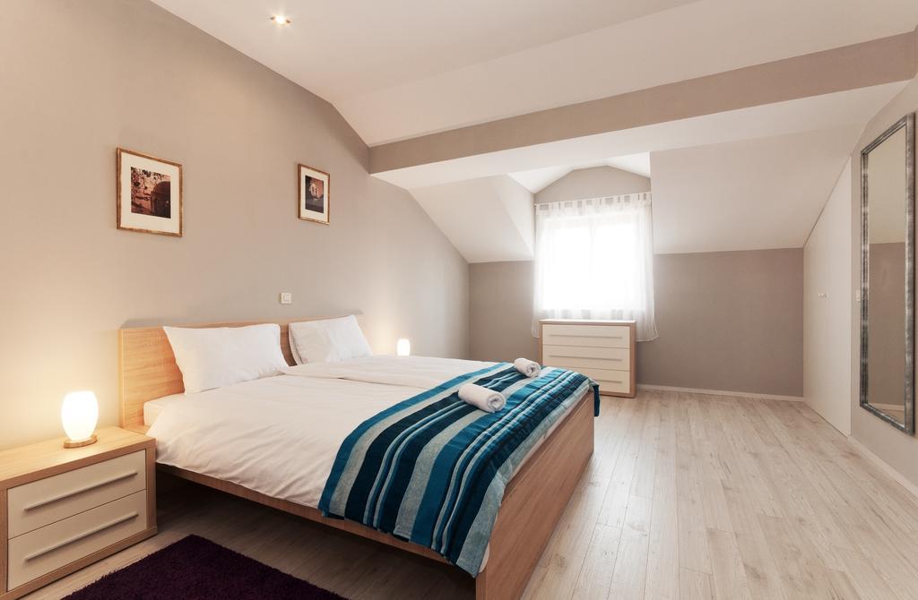 Ravelin Apartments Zadar Rum bild
